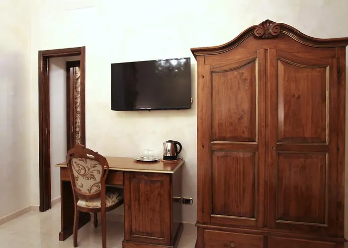 Royal 4* Roma